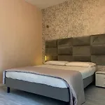Casa Rosmini Rooms, Dolomia 2* 特伦托