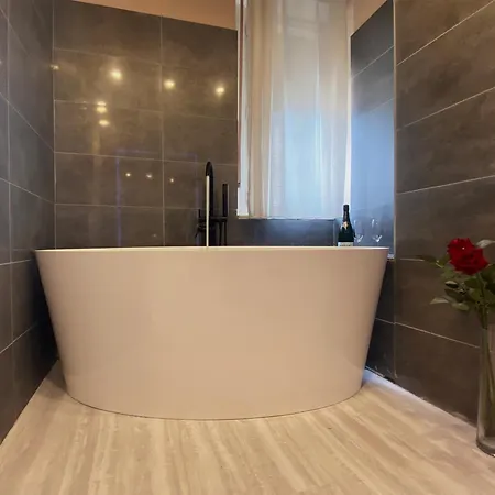 Nocleg ze śniadaniem Casa Rosmini Rooms, Dolomia 2*