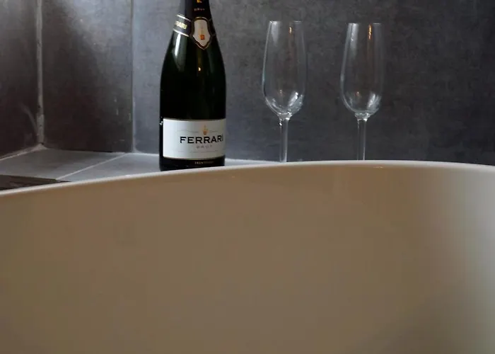 فندق مبيت وإفطار Casa Rosmini Rooms, Dolomia ترينتو