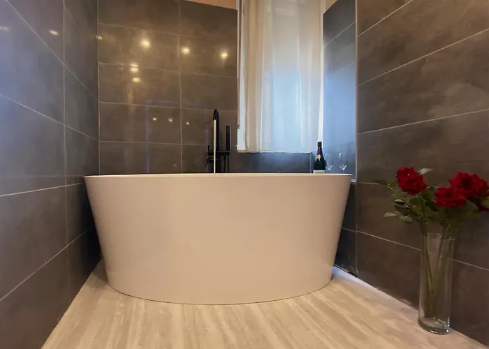 فندق مبيت وإفطار Casa Rosmini Rooms, Dolomia 2*